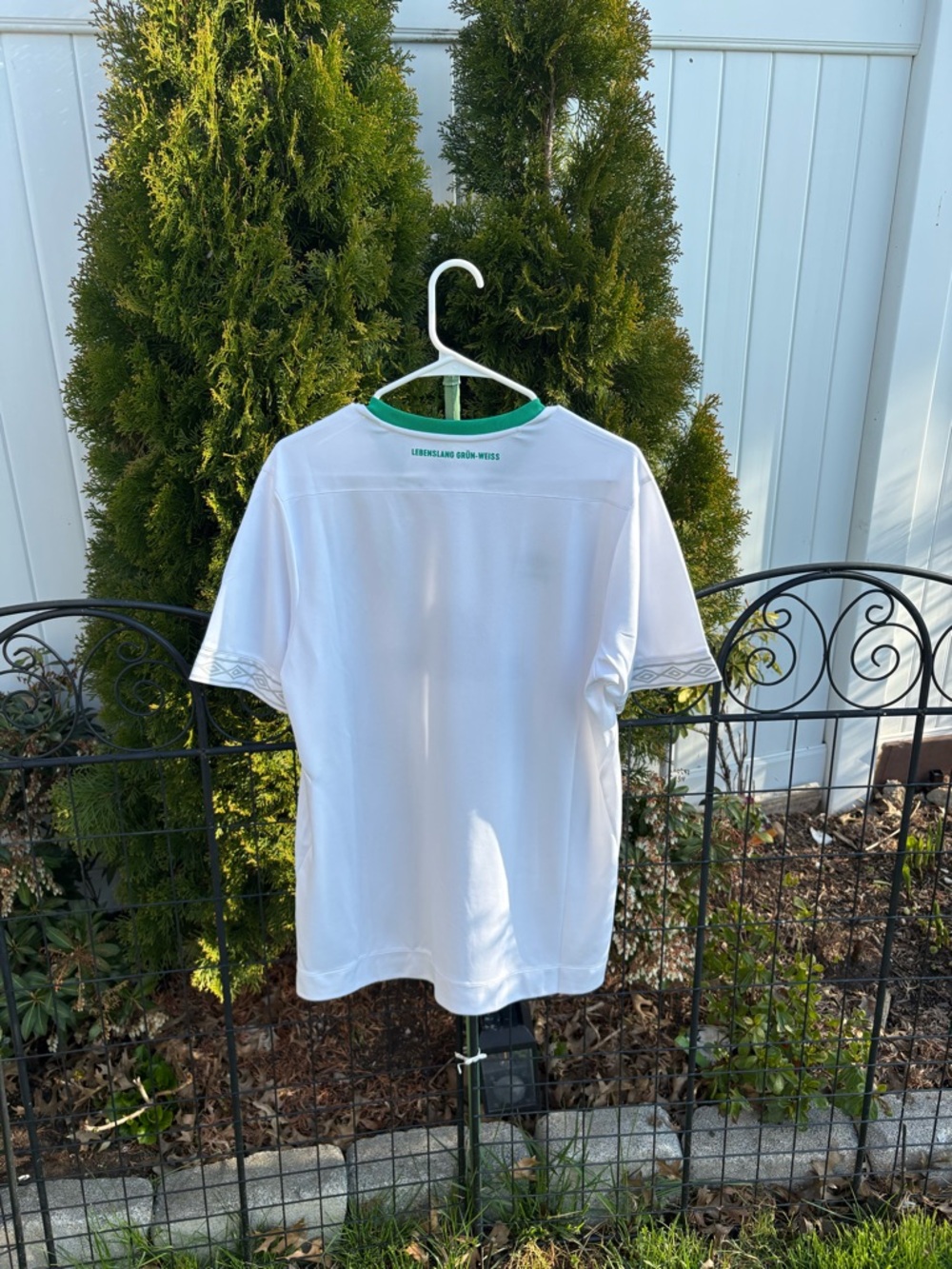 Werner Bremen 2018/19 third kit umbro size large - Picture 2 of 4